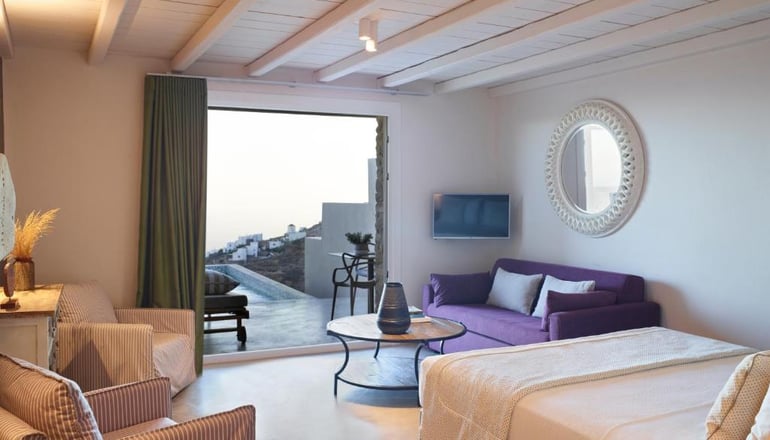 4* Aeolis Tinos Suites